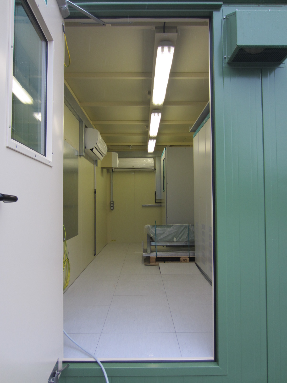 Container